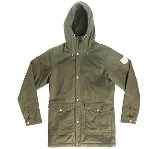 Fjallraven Winter Greenland Jacket/Parka in Dark green